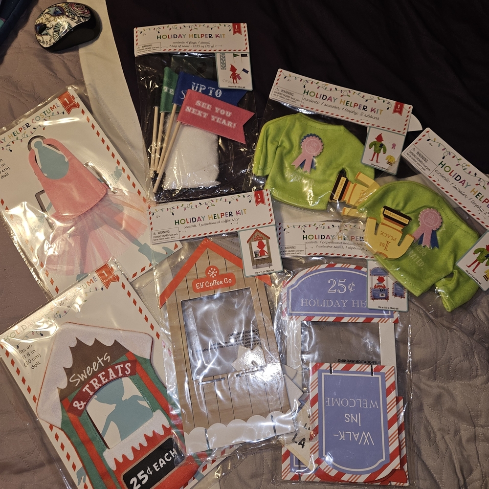 Holiday Helper Kit Party Supplies Set